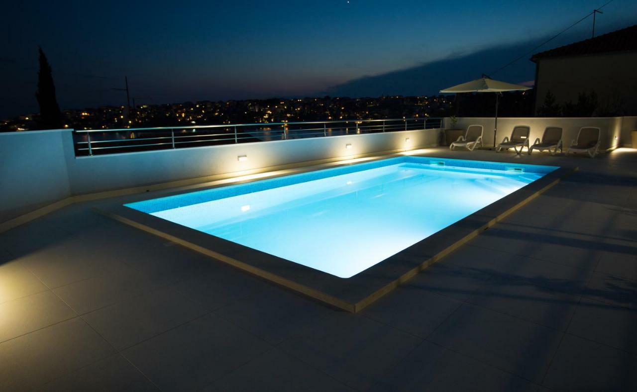 Charming Modern House With The New Swimming Pool - Apartment Maya 1 Trogir Exterior foto